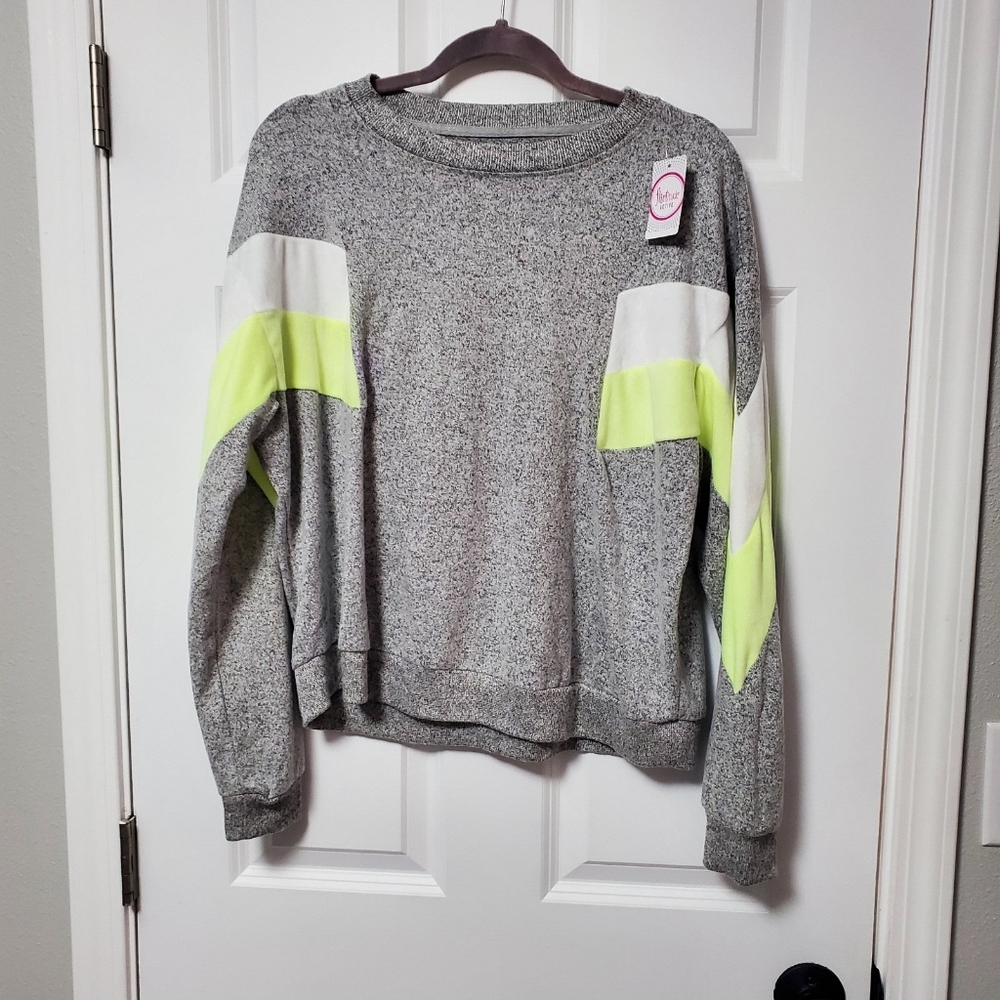 New Long sleeve pullover